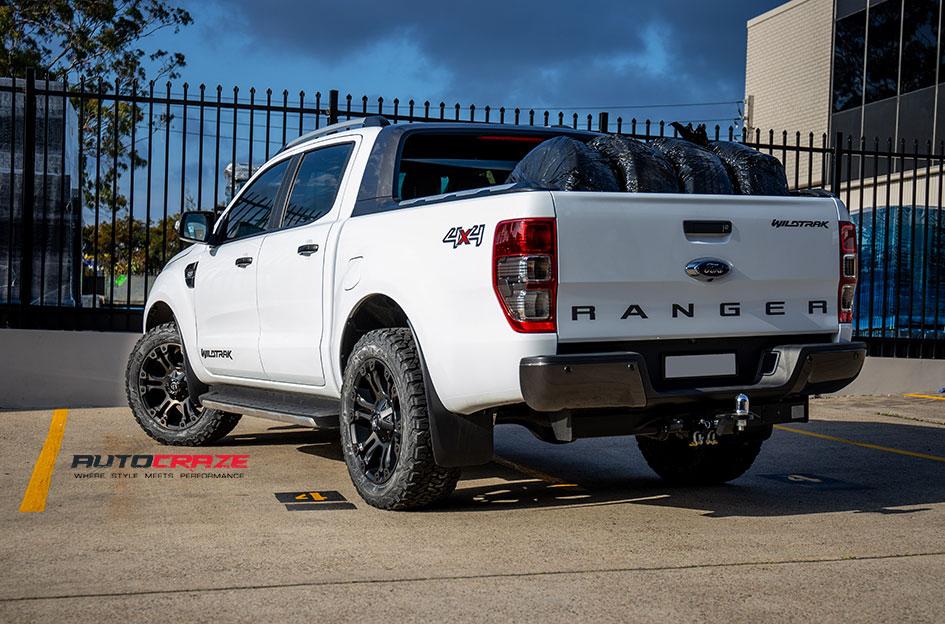 FORD-RANGER-VAPOR-BLACK-MACHINED-WITH-DARK-TINT